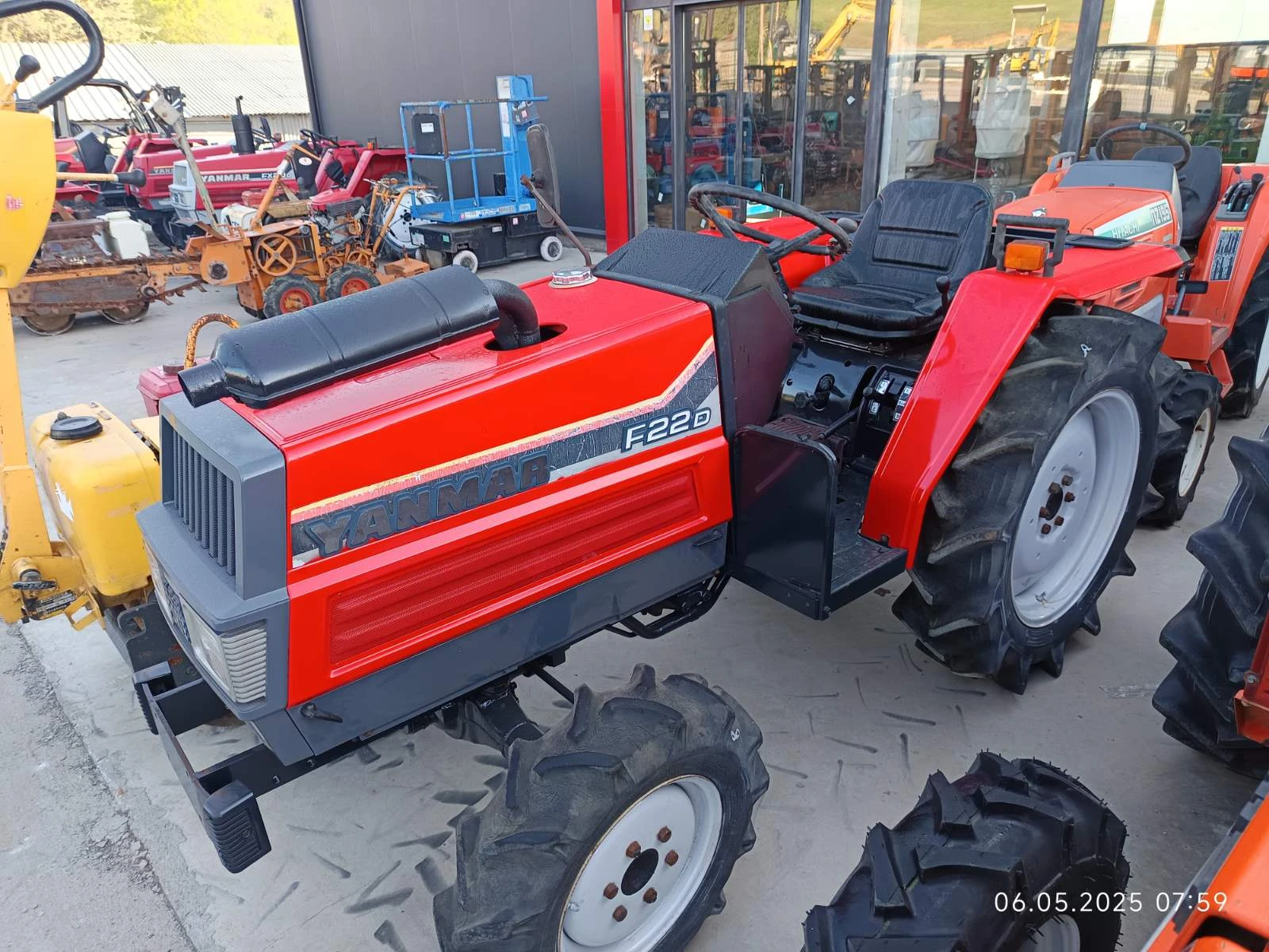 Трактор Yanmar F22  4X4 - изображение 2