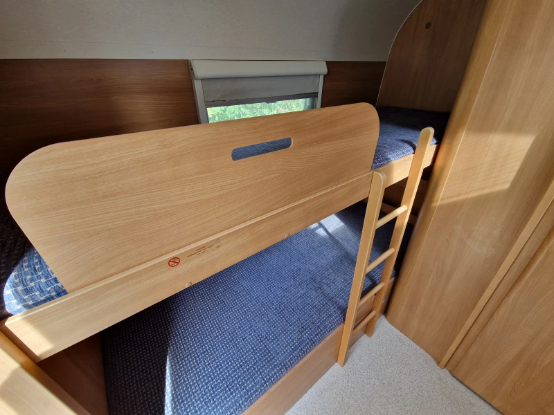 Каравана Adria Aviva 490CP + Климатик, снимка 8 - Каравани и кемпери - 52497733