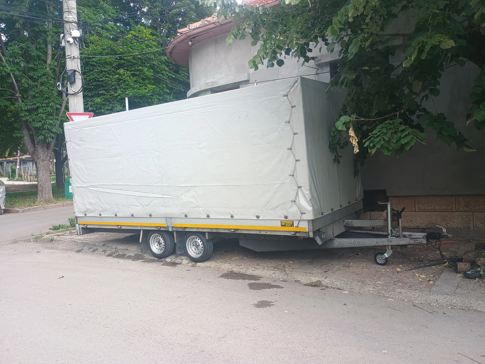   Eduard  2700 | Mobile.bg   1