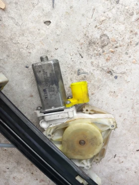 машинка за лява врата за Мини 2007год, снимка 3