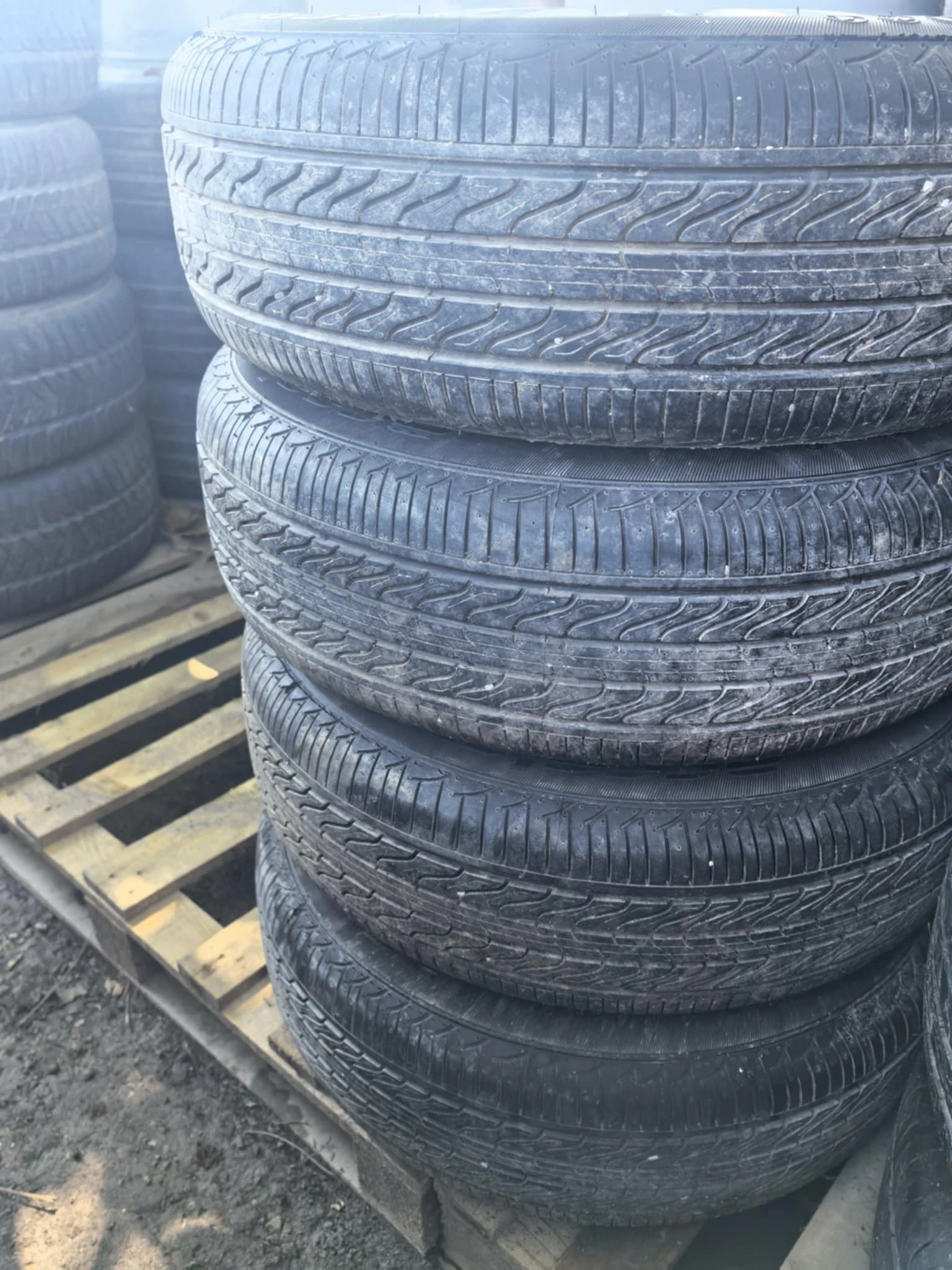 ���� 215/65R16 | Mobile.bg � ����������� 1