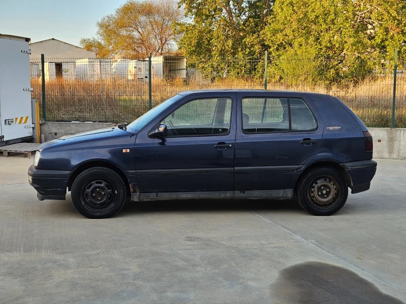 VW Golf, снимка 3 - Автомобили и джипове - 48069244