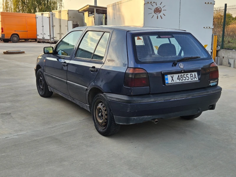 VW Golf, снимка 4 - Автомобили и джипове - 48069244