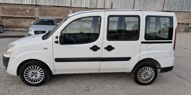 Fiat Doblo 1.3mjet, снимка 5 - Автомобили и джипове - 48117683