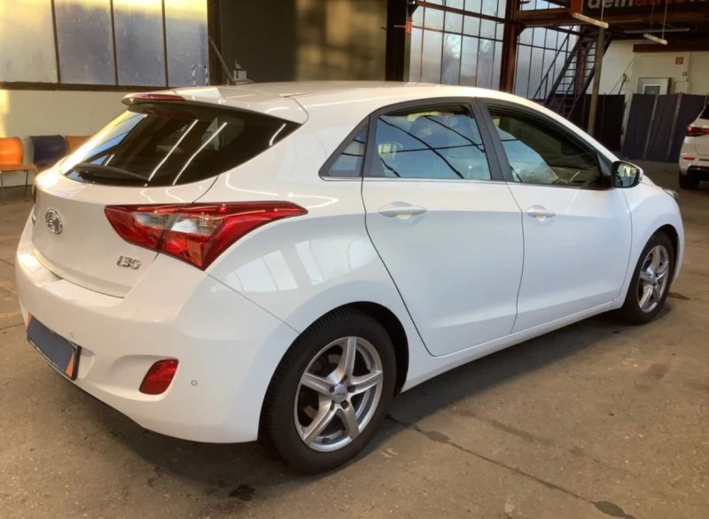 Hyundai I30 ОЧАКВАН ВНОС* 1.6 CRDI* AUTOMATIC* NAVI* KTEO* COC, снимка 6 - Автомобили и джипове - 48255811