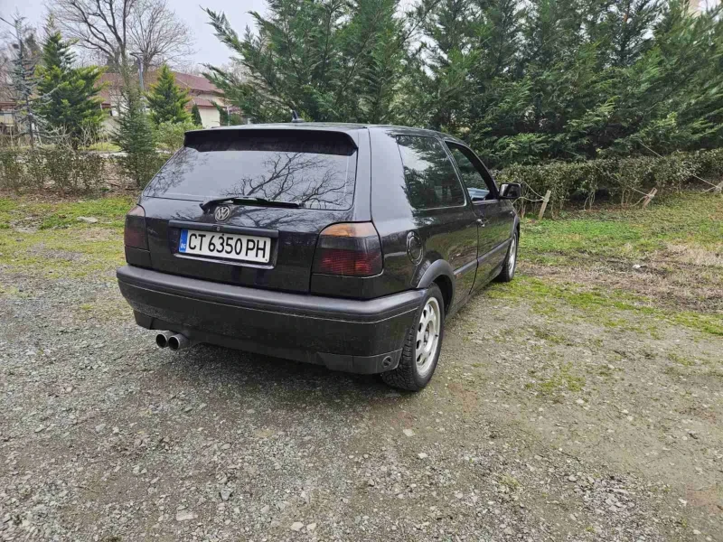 VW Golf 2.0 ABF, снимка 13 - Автомобили и джипове - 49238206