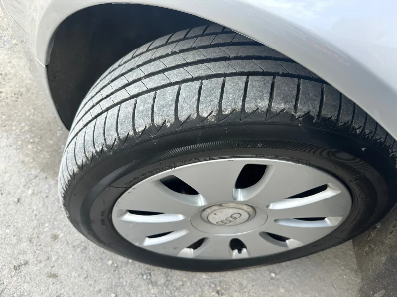Audi A4 2, 0TDI-140 k.c.-Avtomatik, снимка 12 - Автомобили и джипове - 49832616