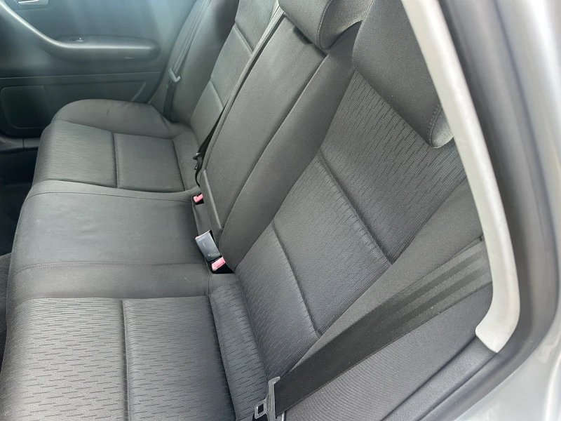 Audi A4 2, 0TDI-140 k.c.-Avtomatik, снимка 11 - Автомобили и джипове - 49832616