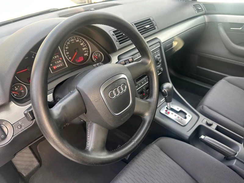 Audi A4 2, 0TDI-140 k.c.-Avtomatik, снимка 8 - Автомобили и джипове - 49832616