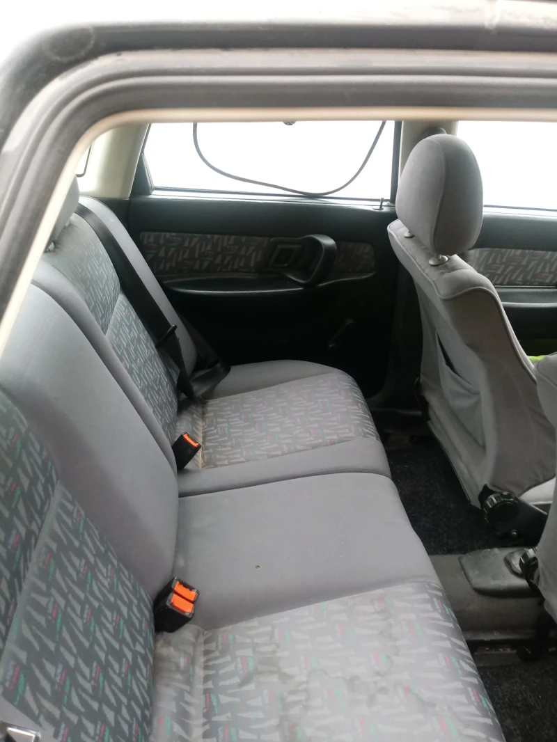 Seat Cordoba, снимка 6 - Автомобили и джипове - 52617715