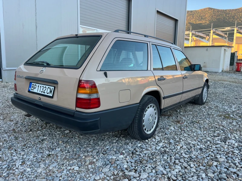 Mercedes-Benz 124 230TE, снимка 5 - Автомобили и джипове - 52174255