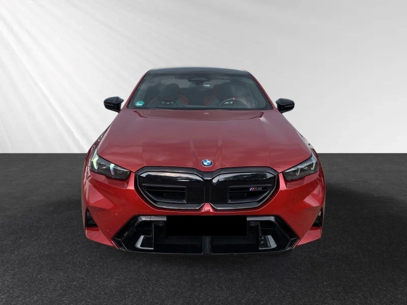 BMW M5 HYBRID B&W HEAD UP CARBON 360, снимка 2 - Автомобили и джипове - 52203475