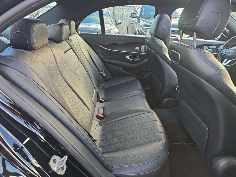 Mercedes-Benz E 300 AMG* PACK* BURMESTER* 360КАМЕРА* LANE* ASSIST* , снимка 15 - Автомобили и джипове - 52974432