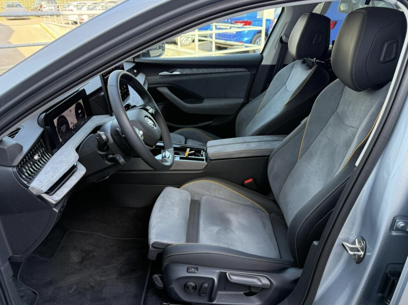 Skoda Superb 2.0TDI Selection Гаранция/360/Дистроник/Алкантара, снимка 4 - Автомобили и джипове - 53000229