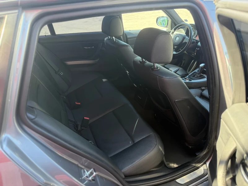 BMW 330, снимка 12 - Автомобили и джипове - 53029756