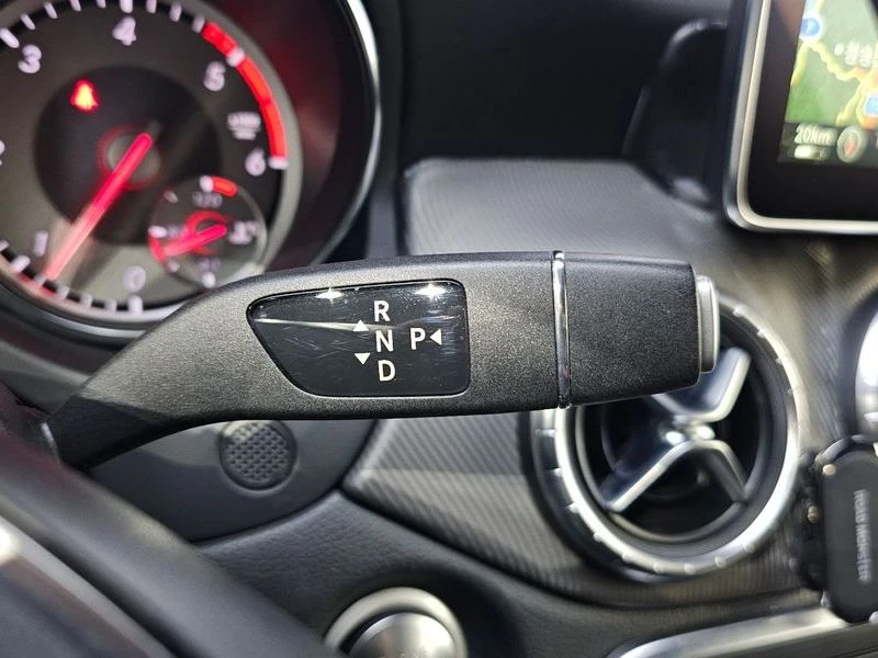 Mercedes-Benz CLA CLA200 CDI 4MATIC| 136к.с.| ВКЛ.ТЕХНОТЕСТ, снимка 9 - Автомобили и джипове - 55401177