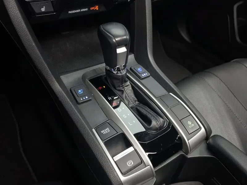 Honda Civic 2.0 Бензин, снимка 8 - Автомобили и джипове - 55486759
