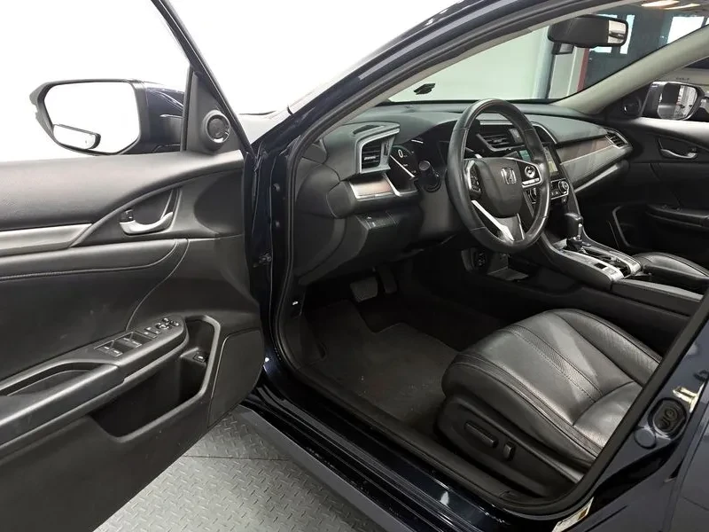 Honda Civic 2.0 Бензин, снимка 9 - Автомобили и джипове - 55486759