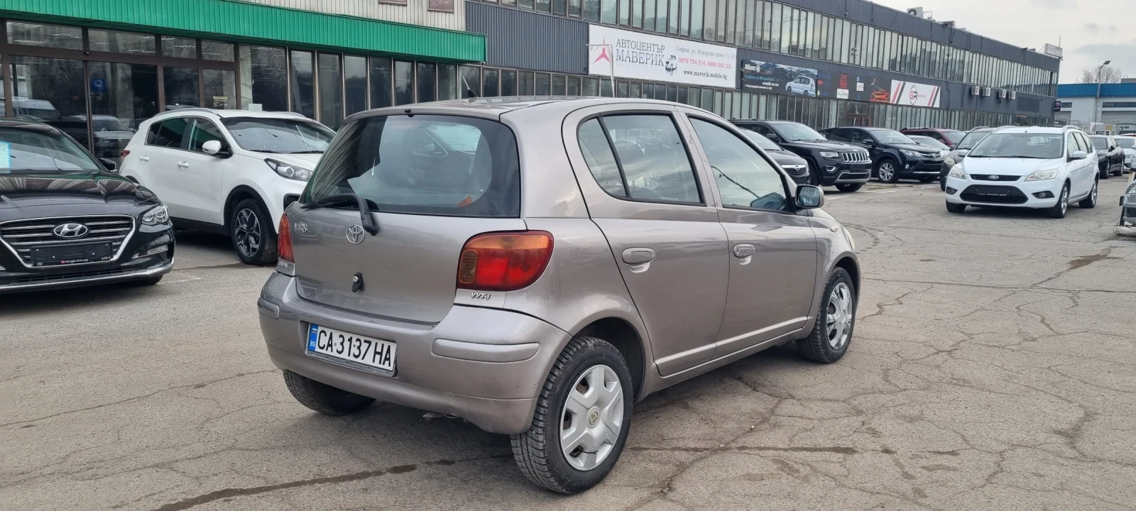 Toyota Yaris 1.0i 65k.c  - изображение 5