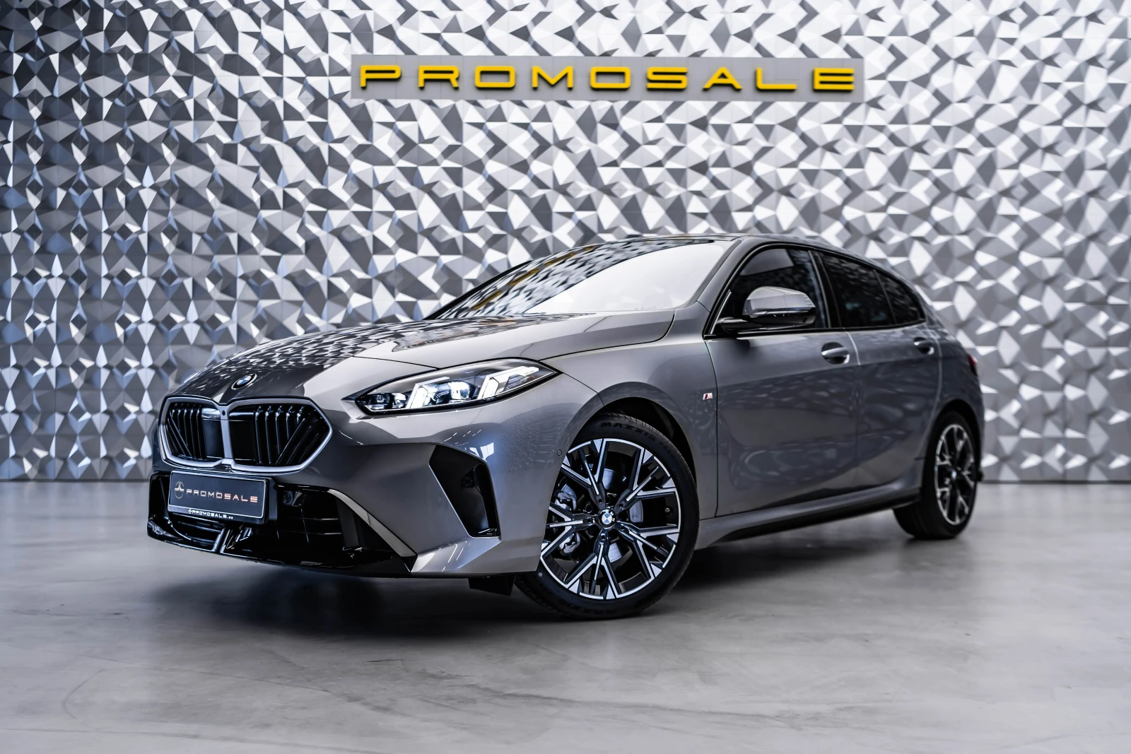 BMW 120 -sport* Headup* 360 | Mobile.bg   1