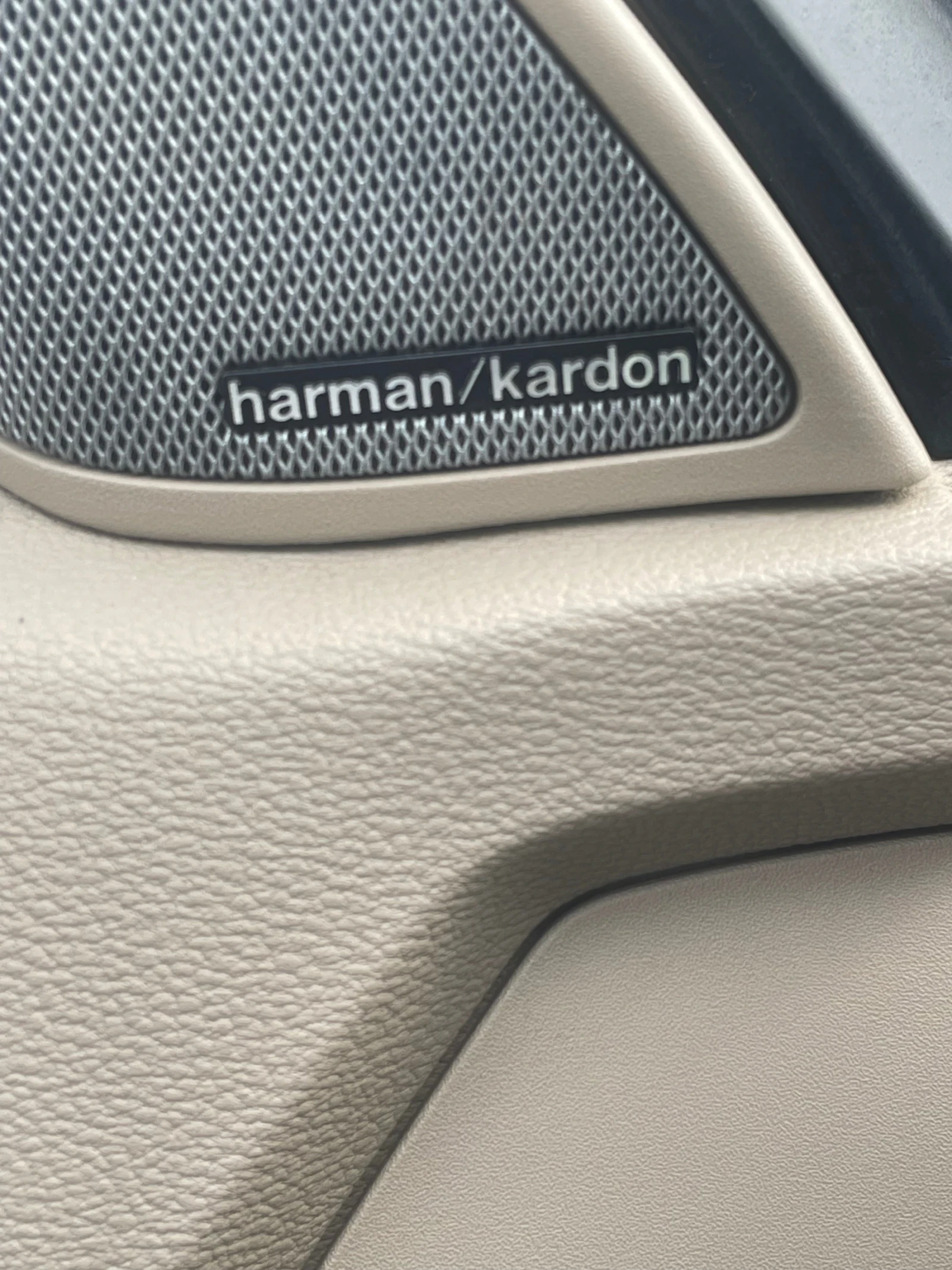 Mercedes-Benz E 55 | Mobile.bg   13