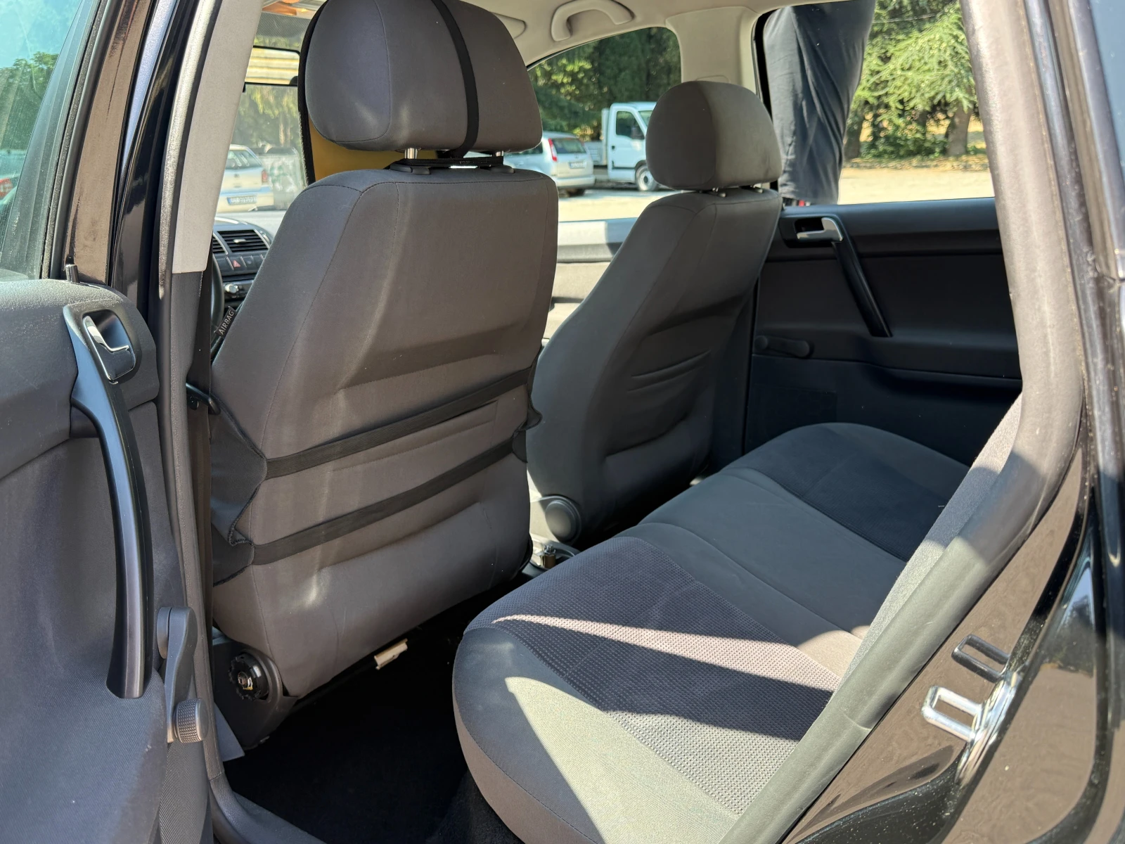 VW Polo АГУ, 1.4 - изображение 8