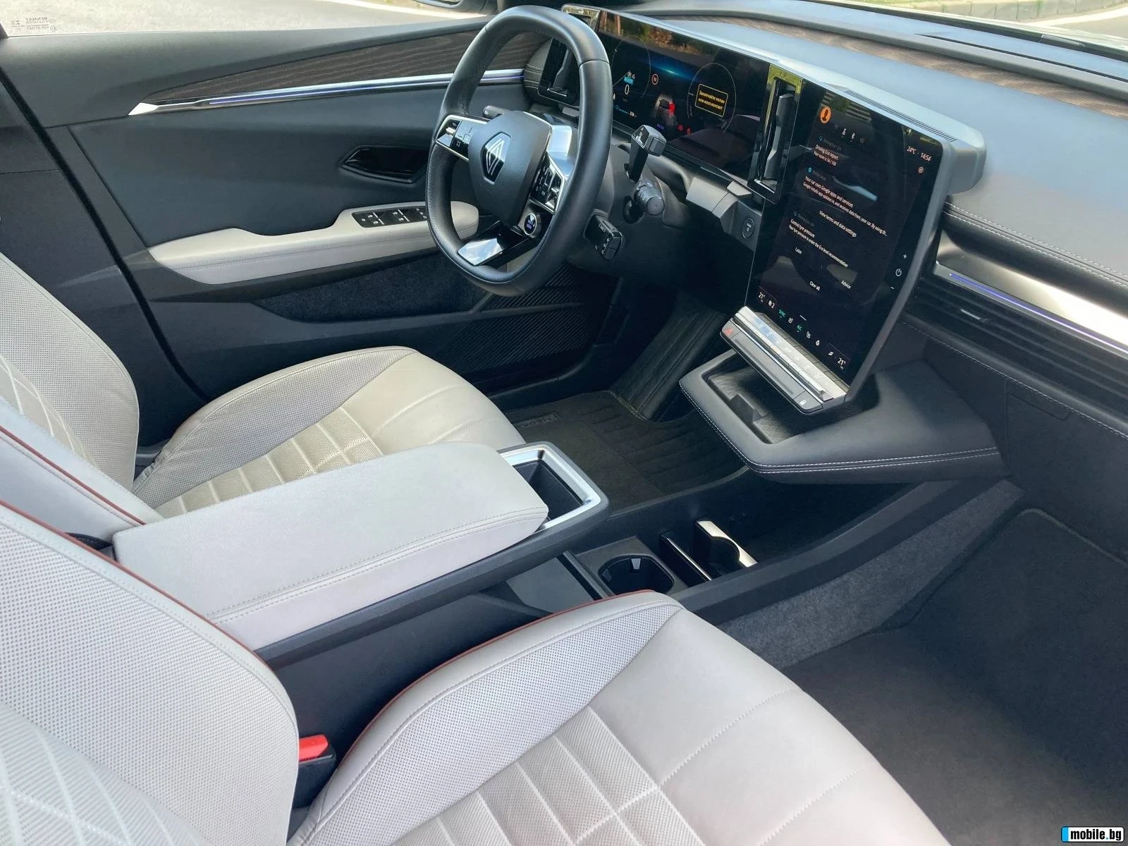 Renault Megane E-Tech  - изображение 4