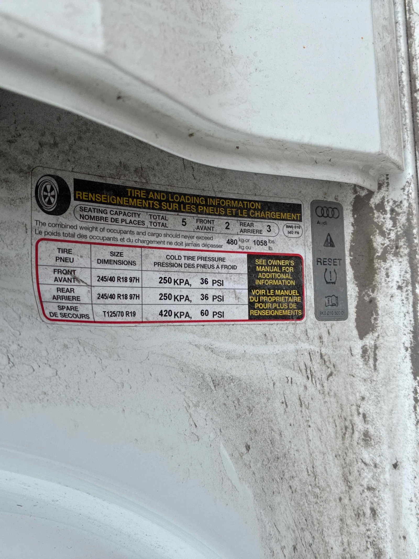 Audi A4 Komfort  CARFAX, снимка 11 - Автомобили и джипове - 53730775