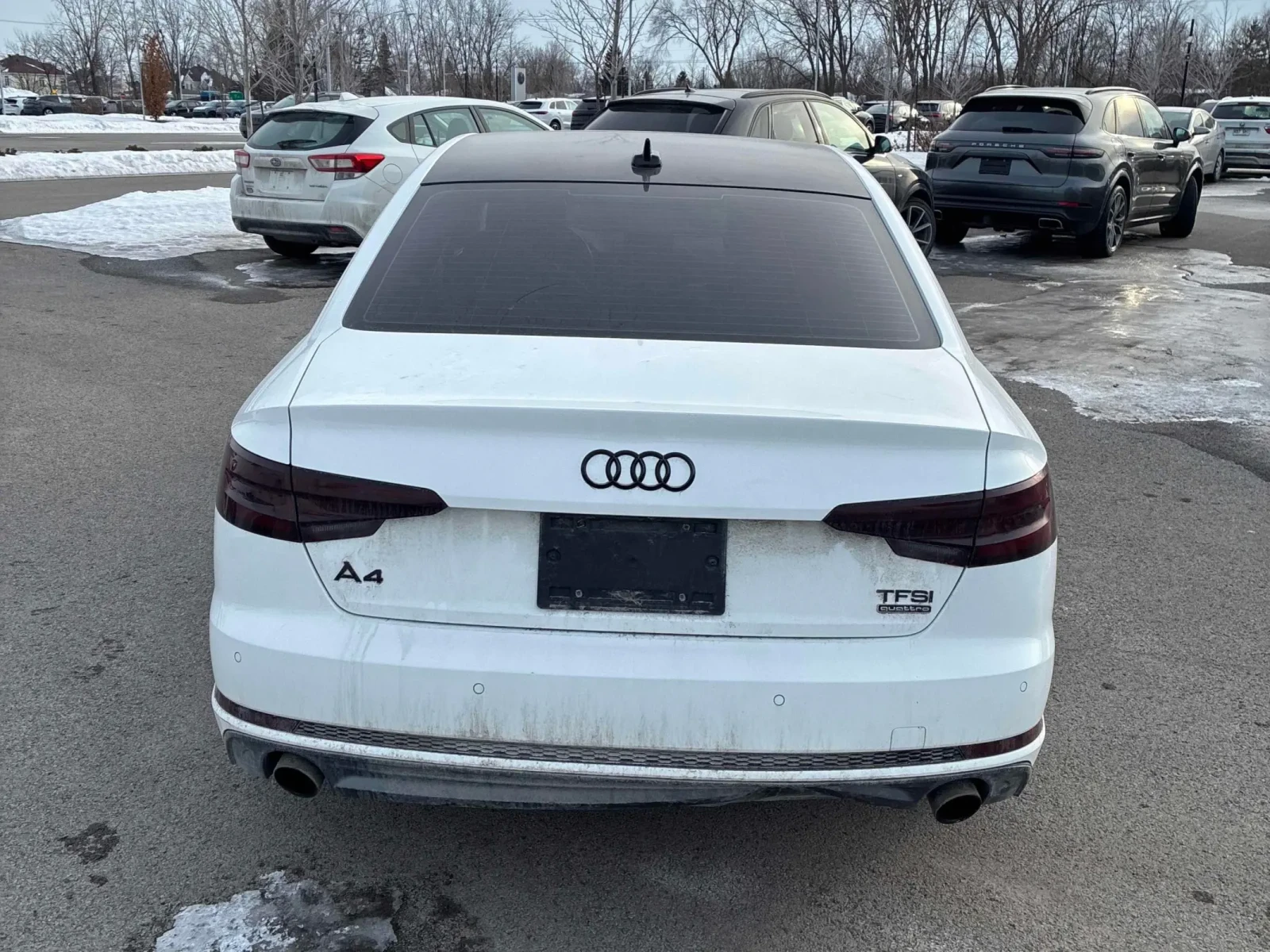 Audi A4 Komfort  CARFAX, снимка 4 - Автомобили и джипове - 53730775