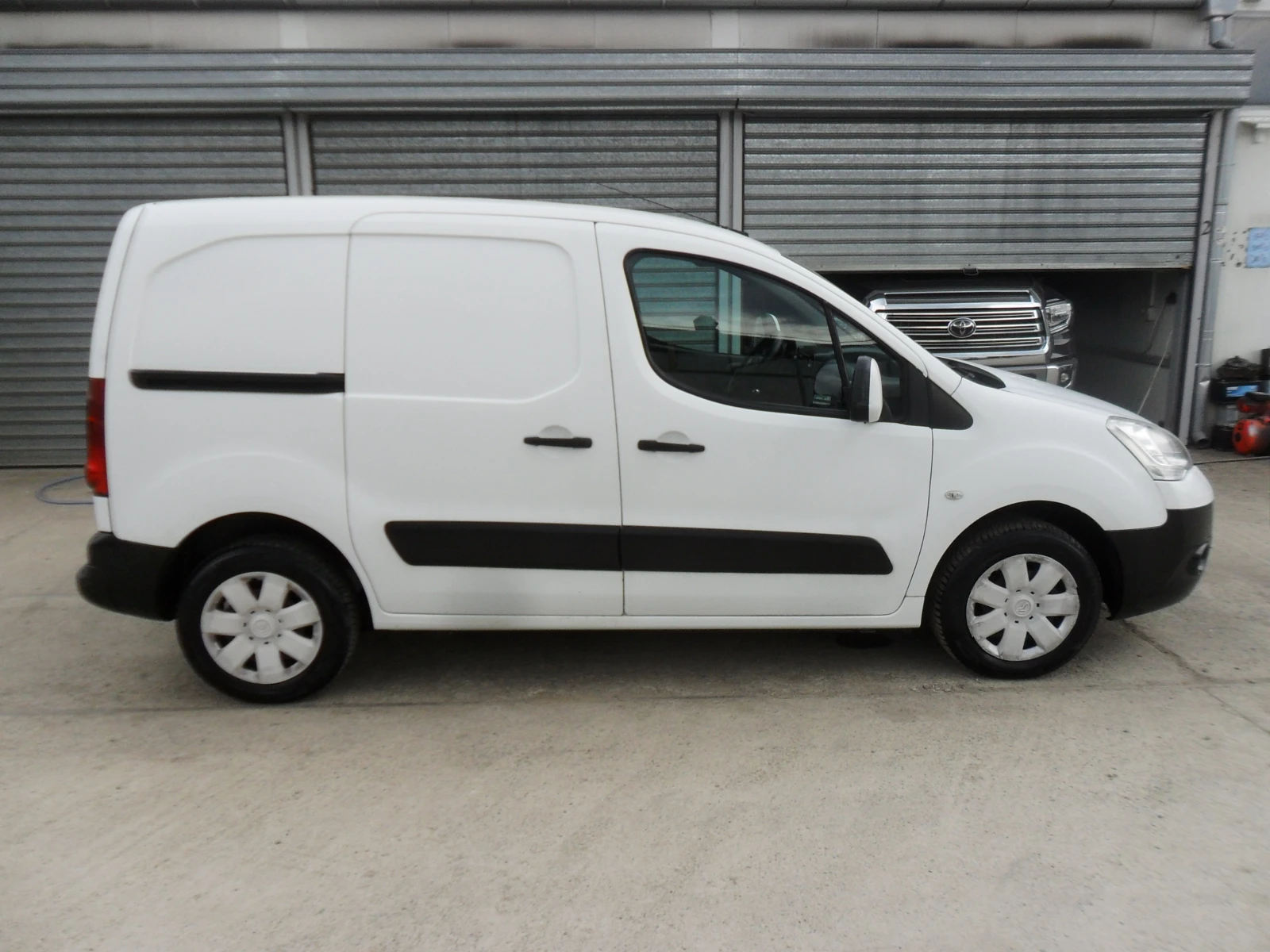 Citroen Berlingo 1, 6-hdi-ITALY-KLIMATIK-N1, снимка 5 - Автомобили и джипове - 53926431