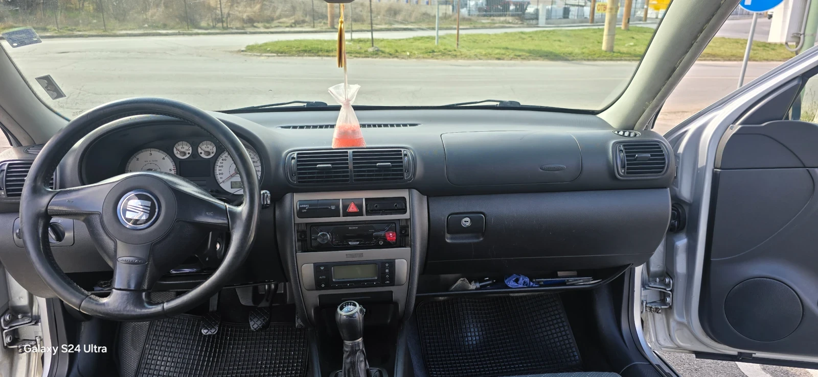 Seat Leon, снимка 6 - Автомобили и джипове - 53932705