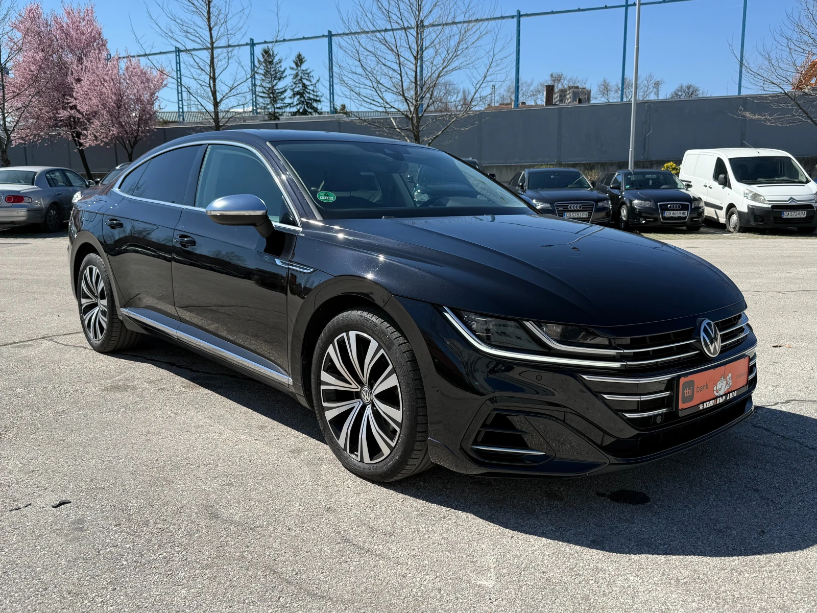 VW Arteon, снимка 6 - Автомобили и джипове - 54148210