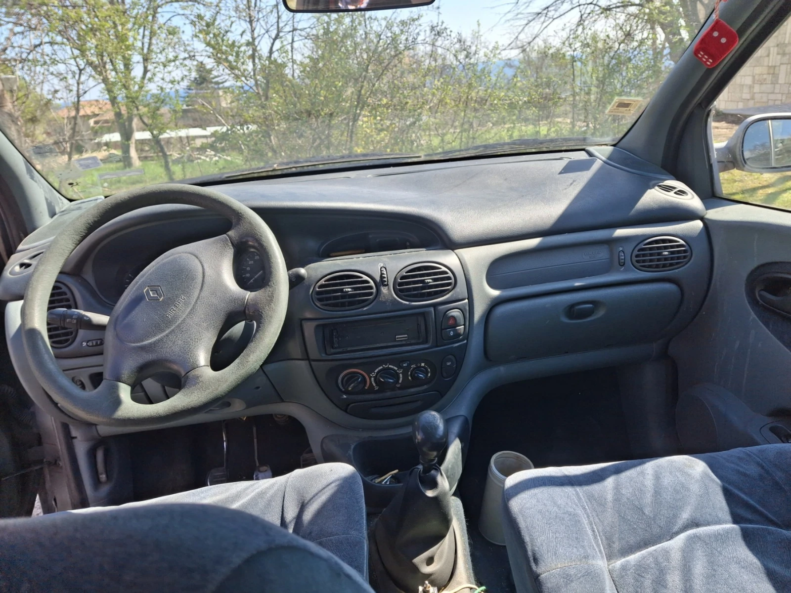 Renault Scenic Megan, снимка 5 - Автомобили и джипове - 54216823