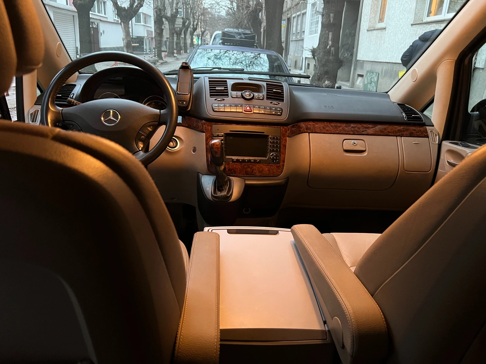 Mercedes-Benz Viano, снимка 8 - Автомобили и джипове - 54390950