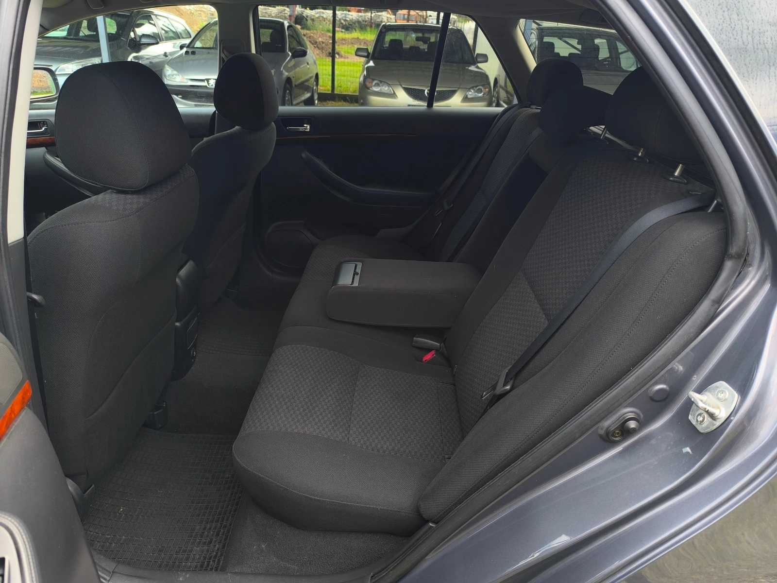 Toyota Avensis -2.0D4D-116кс-КЛИМАТРОНИК-, снимка 12 - Автомобили и джипове - 54640556