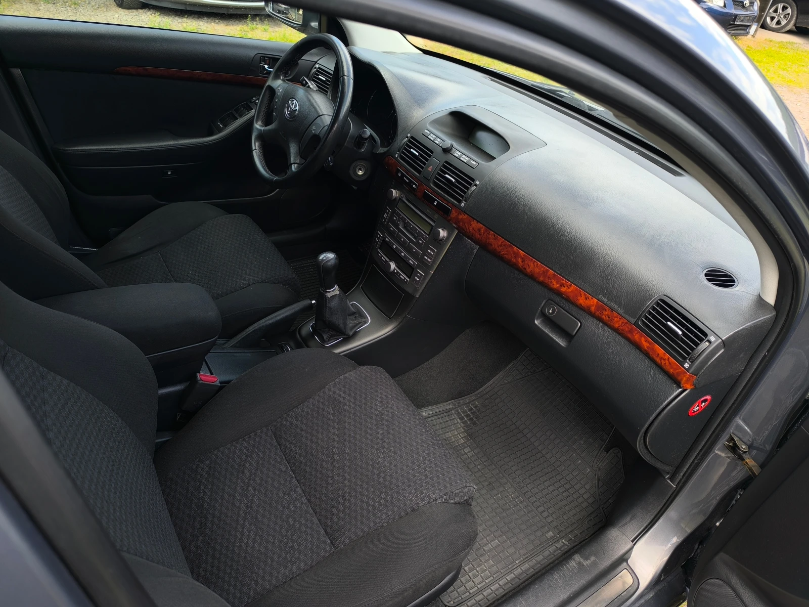 Toyota Avensis -2.0D4D-116кс-КЛИМАТРОНИК-, снимка 14 - Автомобили и джипове - 54640556