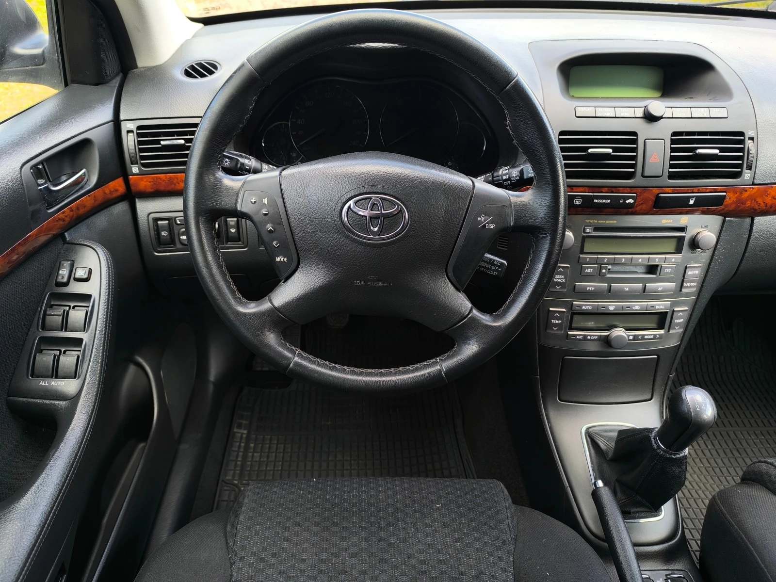 Toyota Avensis -2.0D4D-116кс-КЛИМАТРОНИК-, снимка 11 - Автомобили и джипове - 54640556