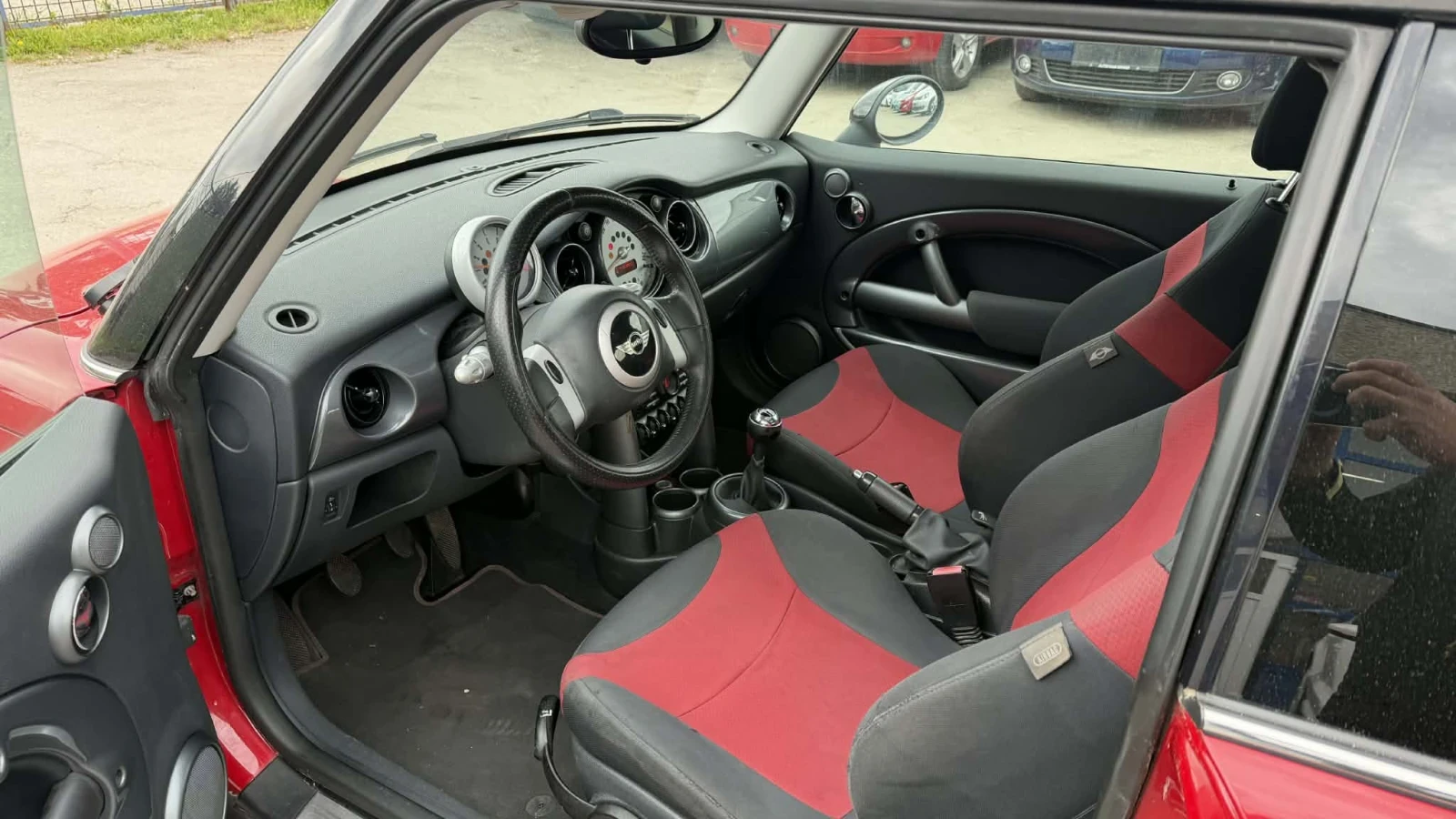Mini One 1.6i, снимка 11 - Автомобили и джипове - 54693012
