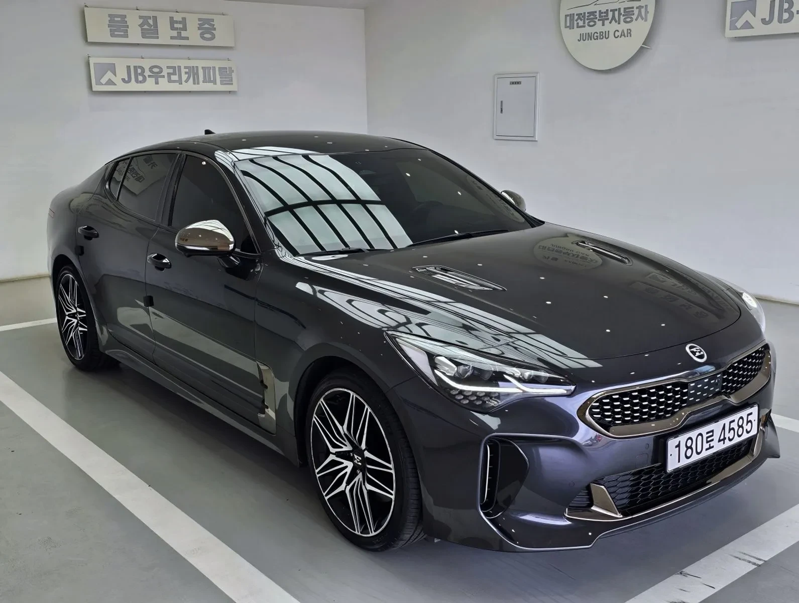 Kia Stinger 3.3 Gt Masters Turbo Package, снимка 4 - Автомобили и джипове - 54723294