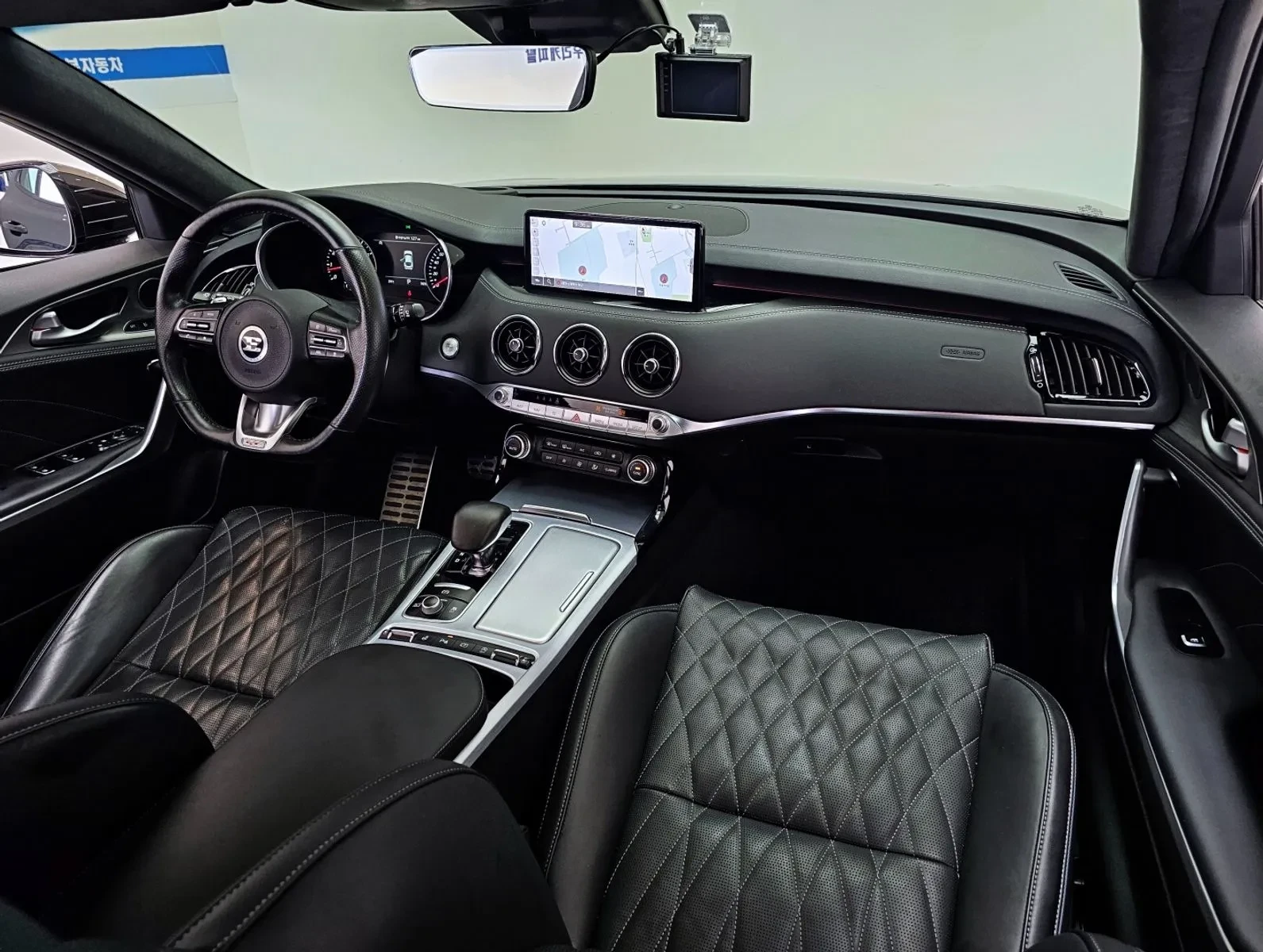 Kia Stinger 3.3 Gt Masters Turbo Package, снимка 12 - Автомобили и джипове - 54723294
