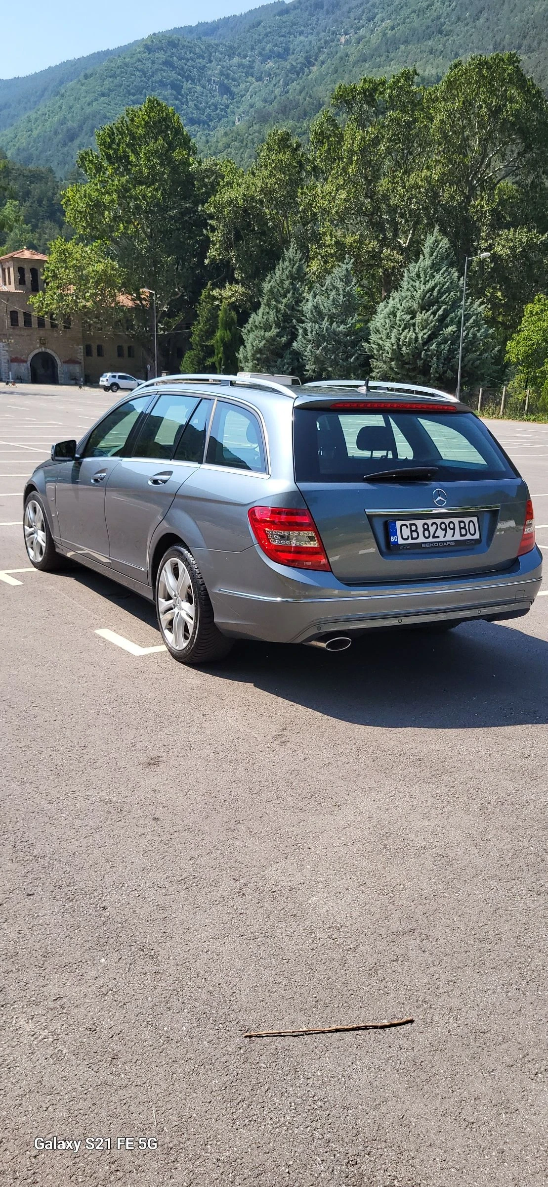 Mercedes-Benz C 220, снимка 3 - Автомобили и джипове - 54729079