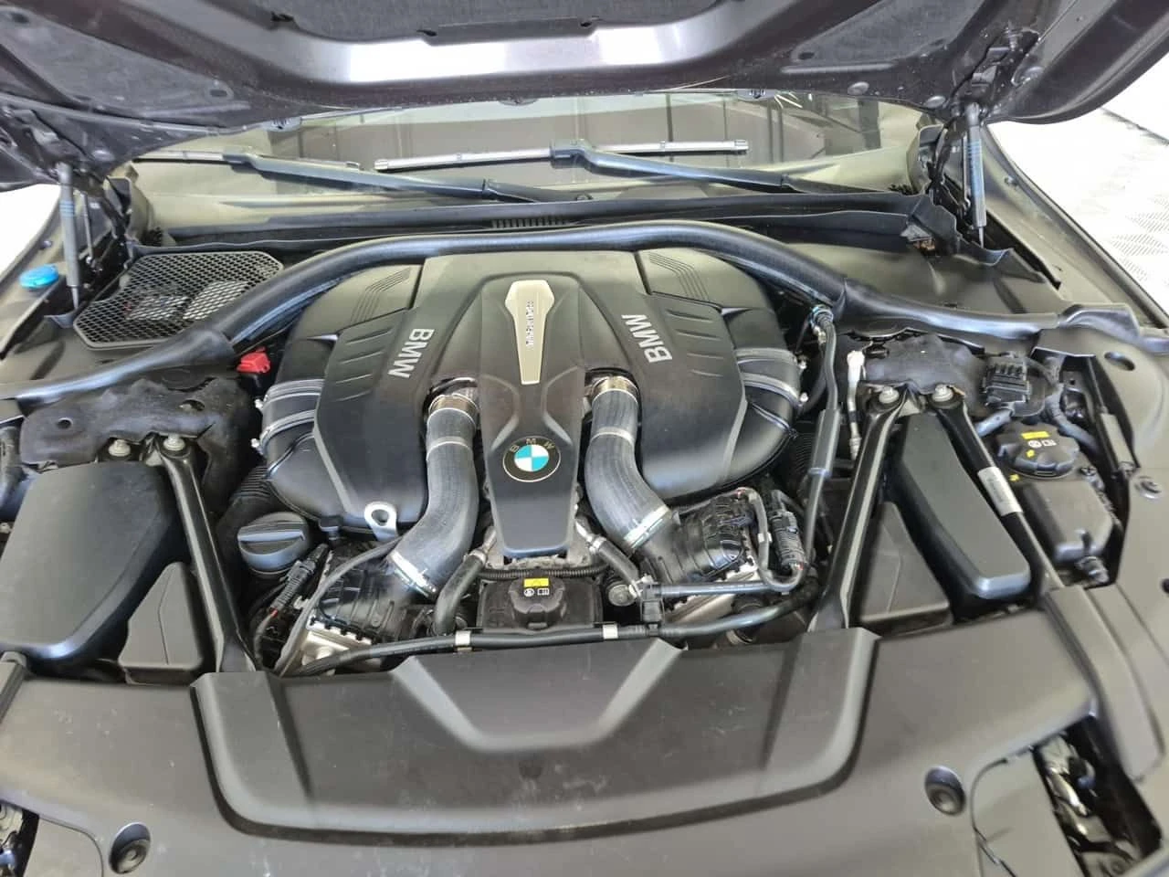 BMW 750 LI XDRIVE| HUD| PANO| 360CAM| ОБДУХВАНЕ| , снимка 7 - Автомобили и джипове - 54765818