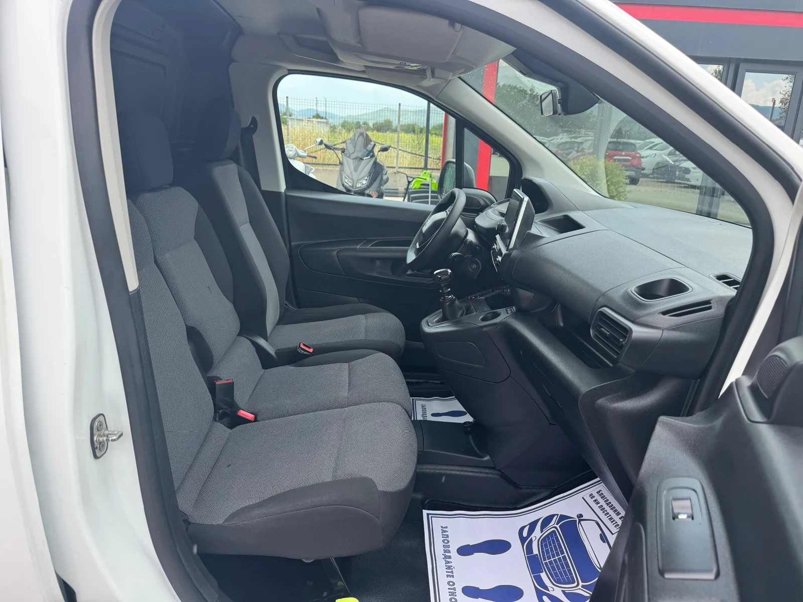 Peugeot Partner, снимка 12 - Автомобили и джипове - 54825761