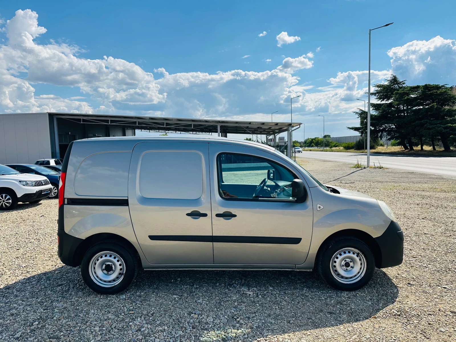 Renault Kangoo 1.6 16v 106кс., снимка 4 - Автомобили и джипове - 54912201
