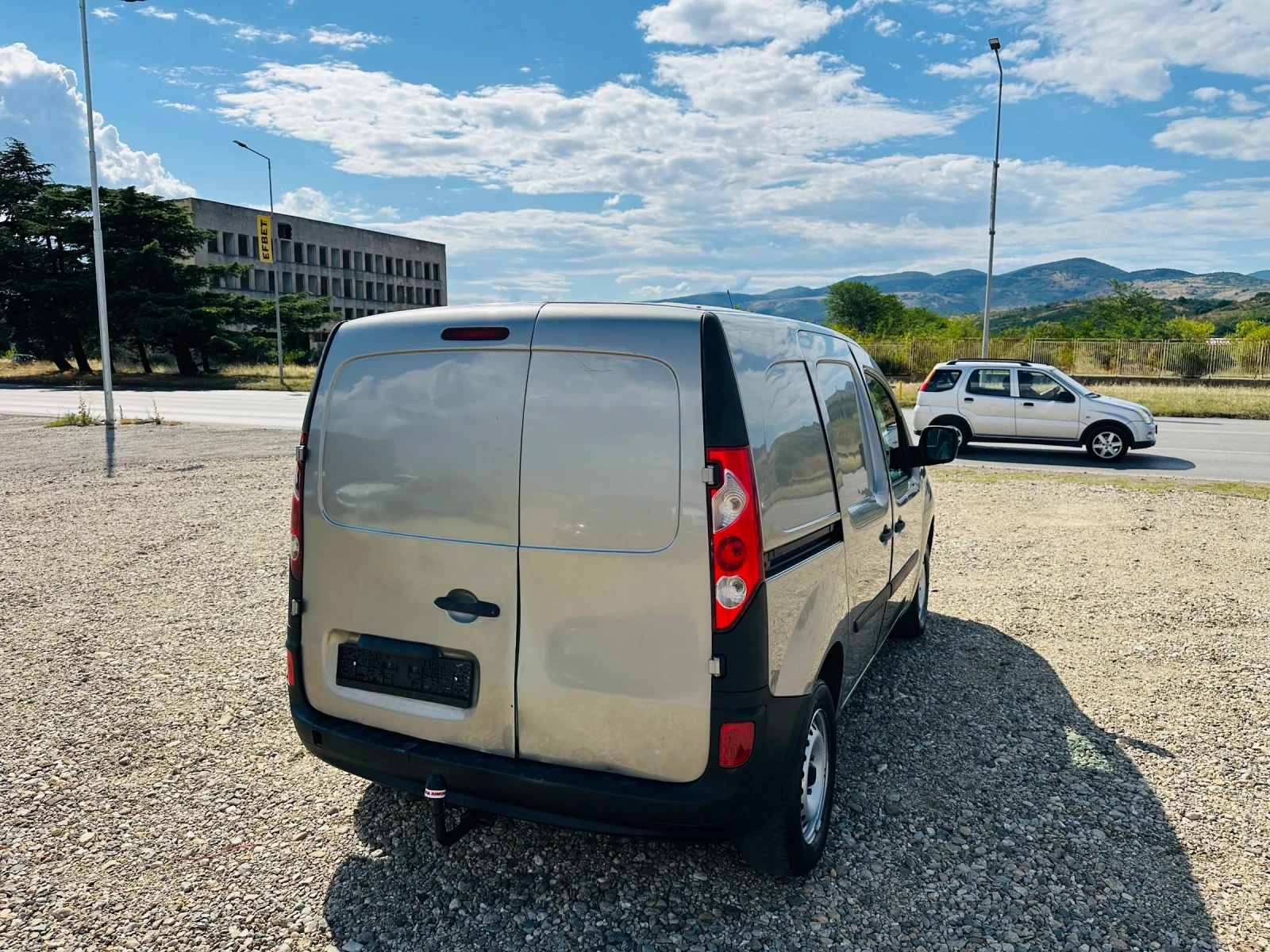 Renault Kangoo 1.6 16v 106кс., снимка 5 - Автомобили и джипове - 54912201