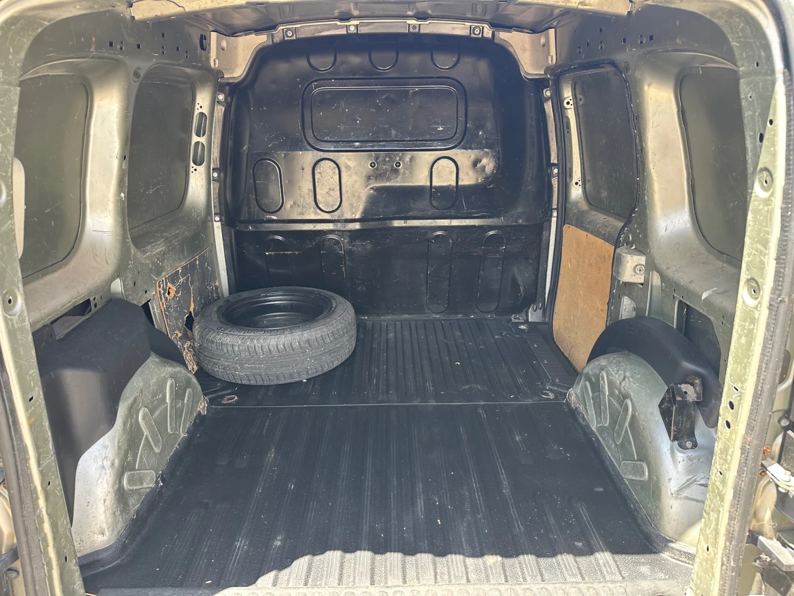 Renault Kangoo 1.6 Газов инж, снимка 12 - Автомобили и джипове - 54912201