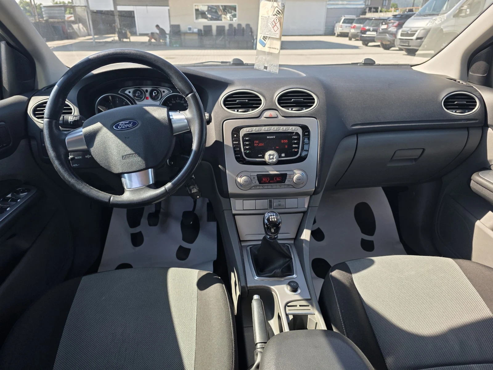 Ford Focus 1.6i EURO5A Лизинг, снимка 9 - Автомобили и джипове - 55044236