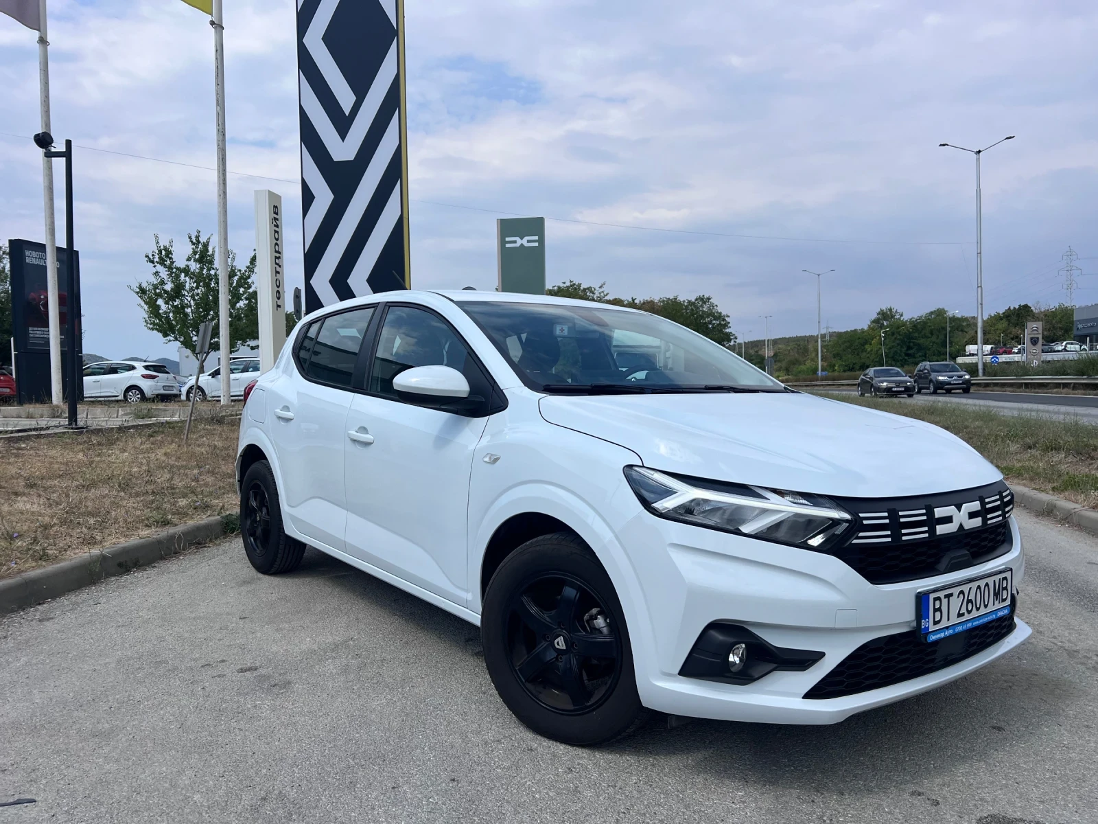 Dacia Sandero, снимка 3 - Автомобили и джипове - 55711758