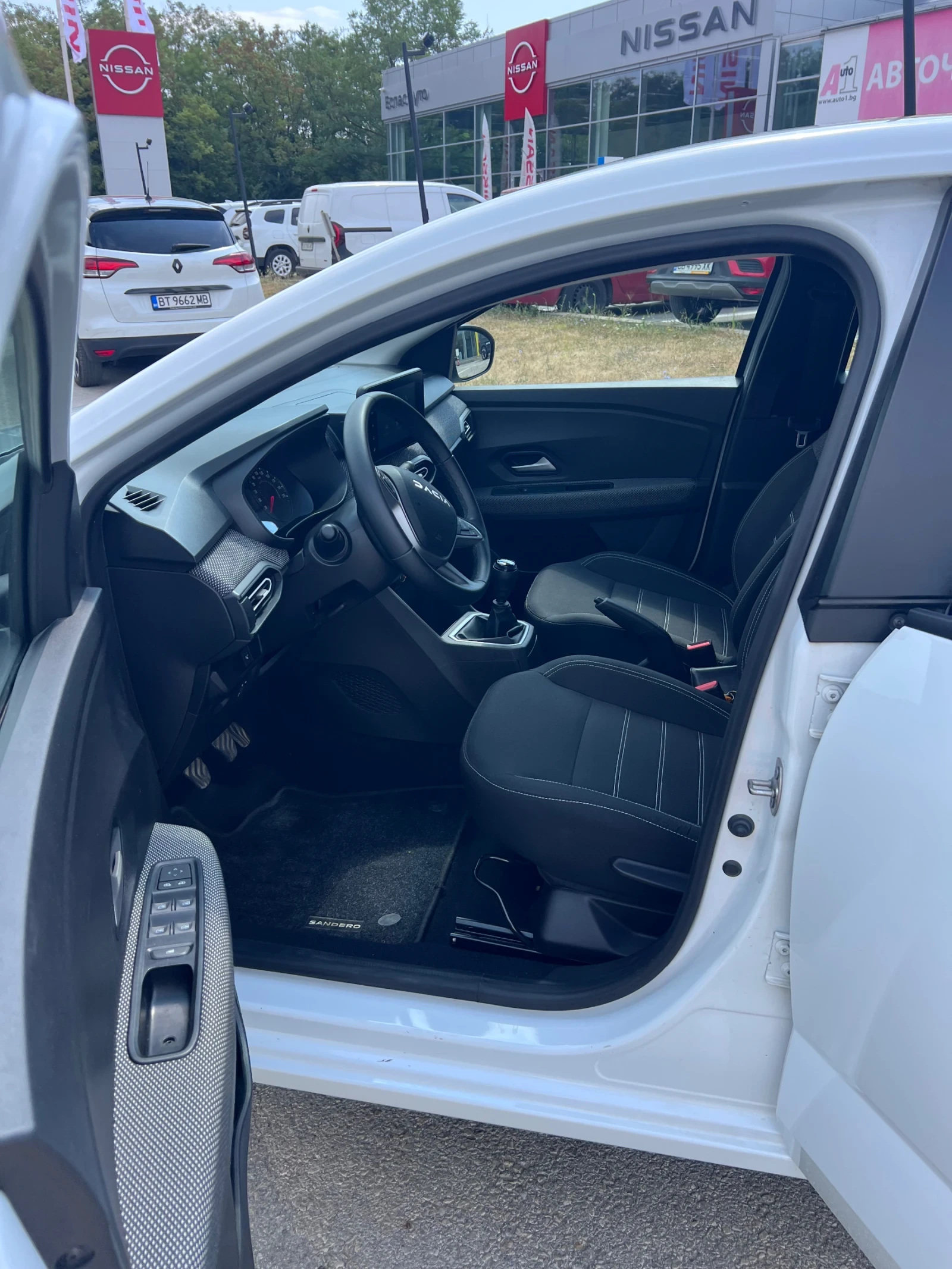 Dacia Sandero, снимка 10 - Автомобили и джипове - 55711758