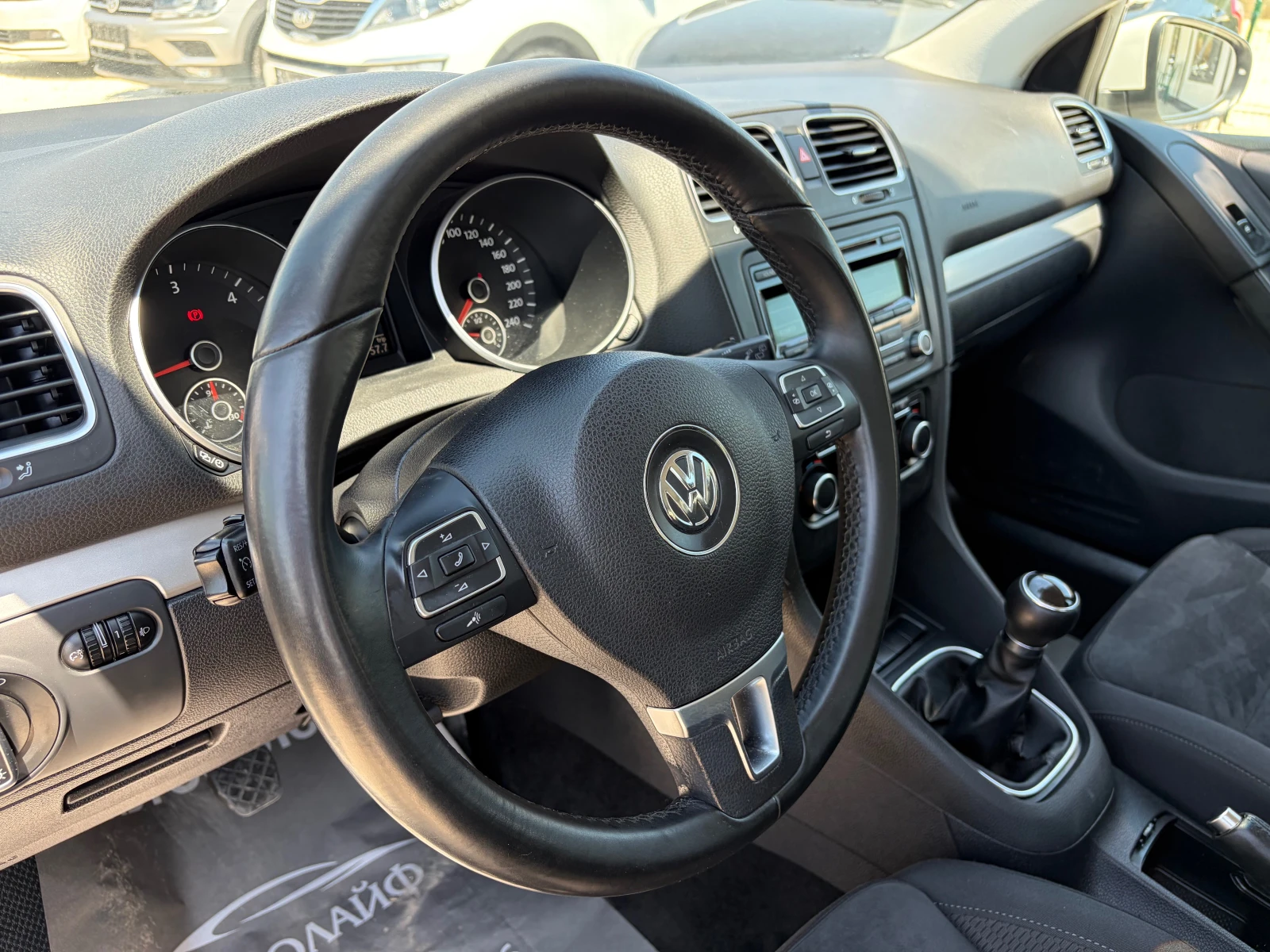 VW Golf HIGHLINE 1.6TDI ����� �������� ������� ����������� | Mobile.bg � ����������� 9